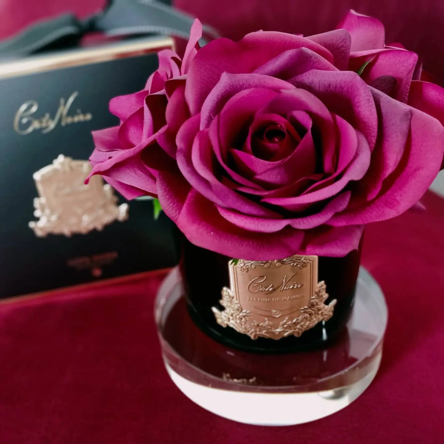 Cote Noire Perfumed Natural Touch Five Roses - Black - Carmine Red -  Cote Noire -  Armani Gallery