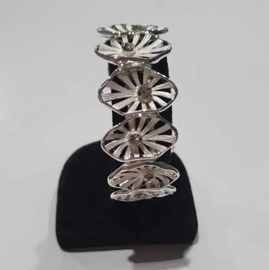 White Shell Bracelet With Diamond - Armani Gallery
